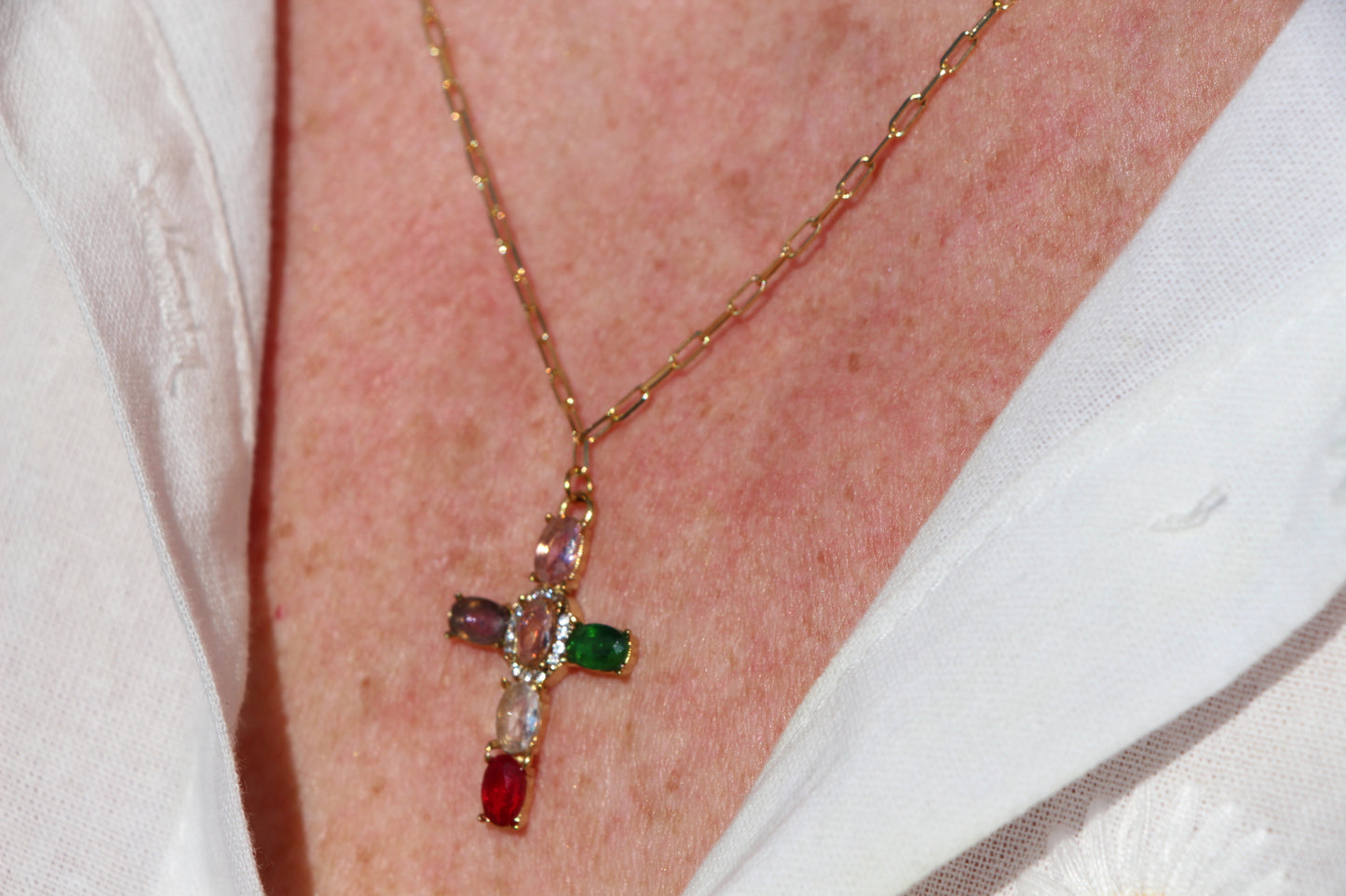 Collier pendentif croix