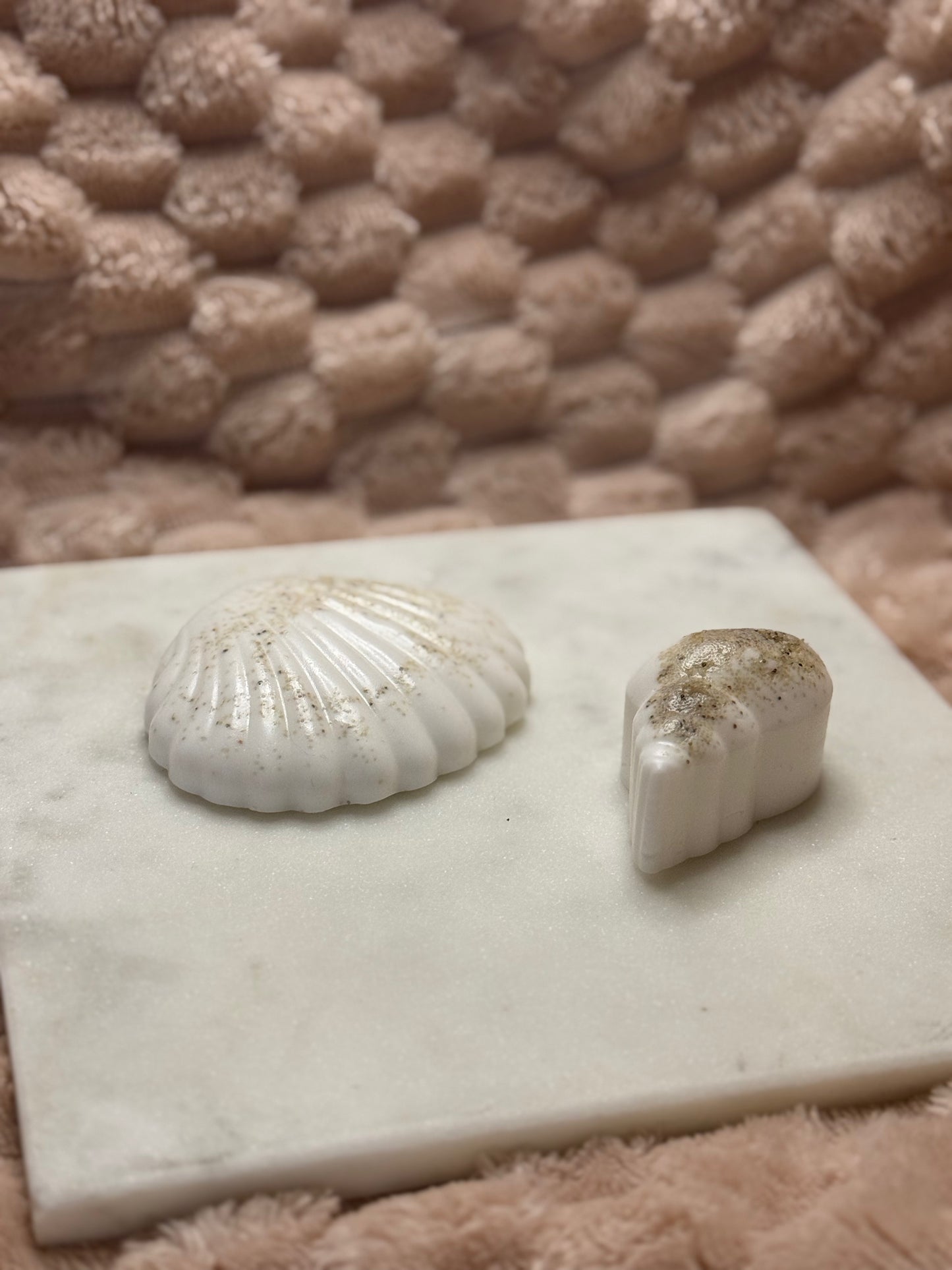 Savon mains artisanal aux huiles essentielles 🌿